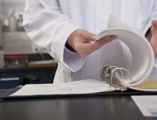 Contrôles d’hygiène : fiches techniques machines et produits, que faut-il vraiment avoir sous la main ?